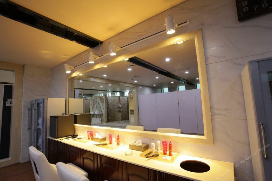 Weihai Happy Hot Spring Hotel Экстерьер фото