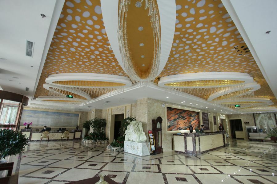 Weihai Happy Hot Spring Hotel Экстерьер фото